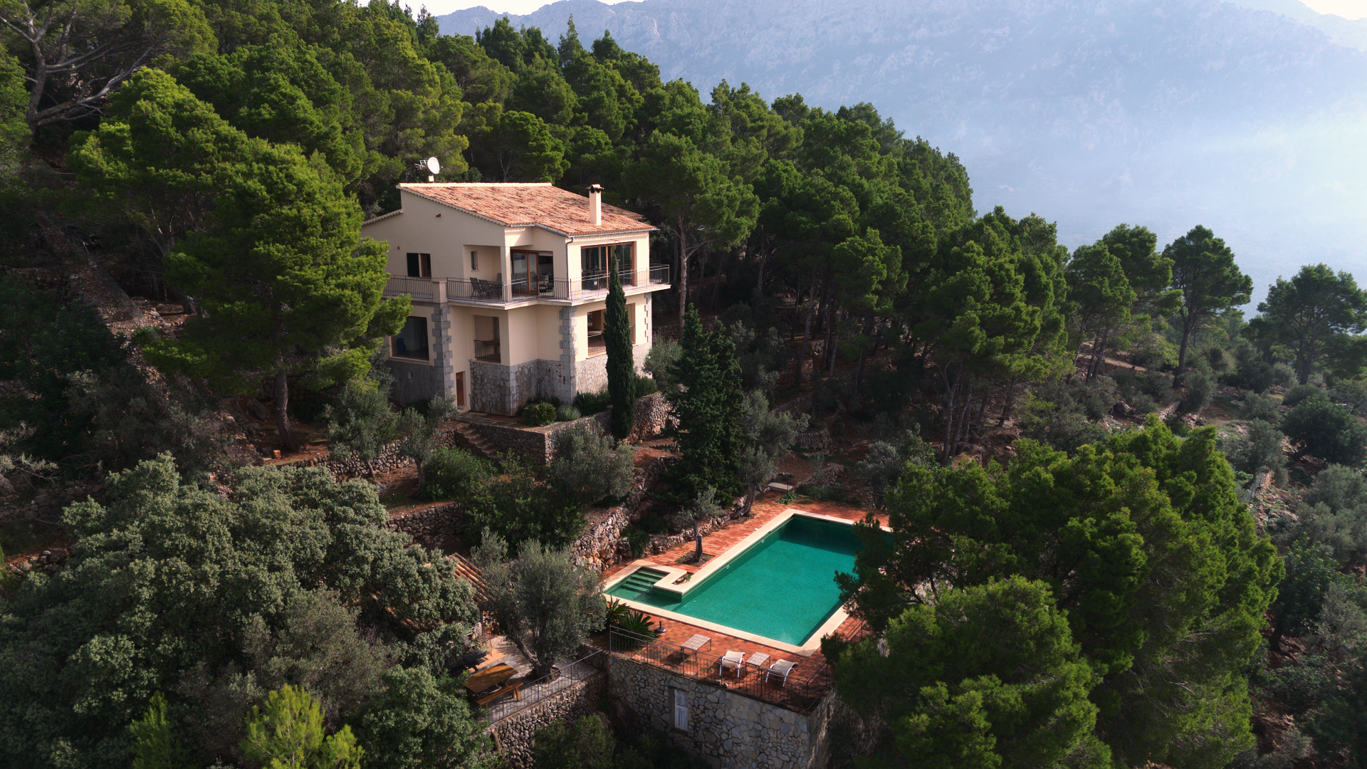 mario-baross-villa-soller-horizontal